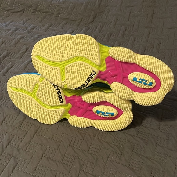 Like brand new - Picture 2 of 3